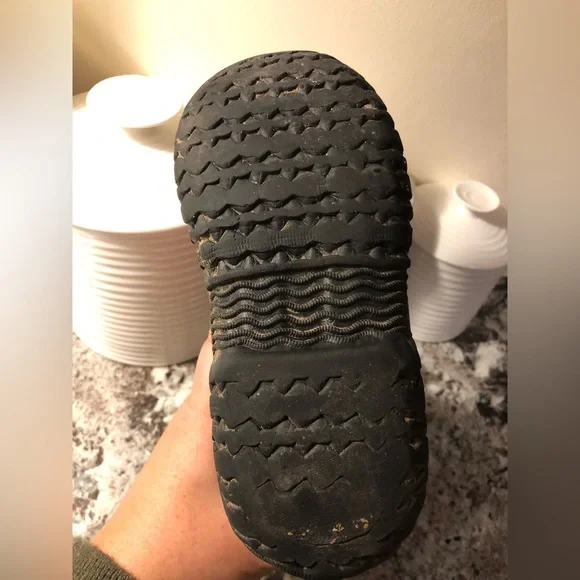 Bogs Size 1 - Picture 7 of 8